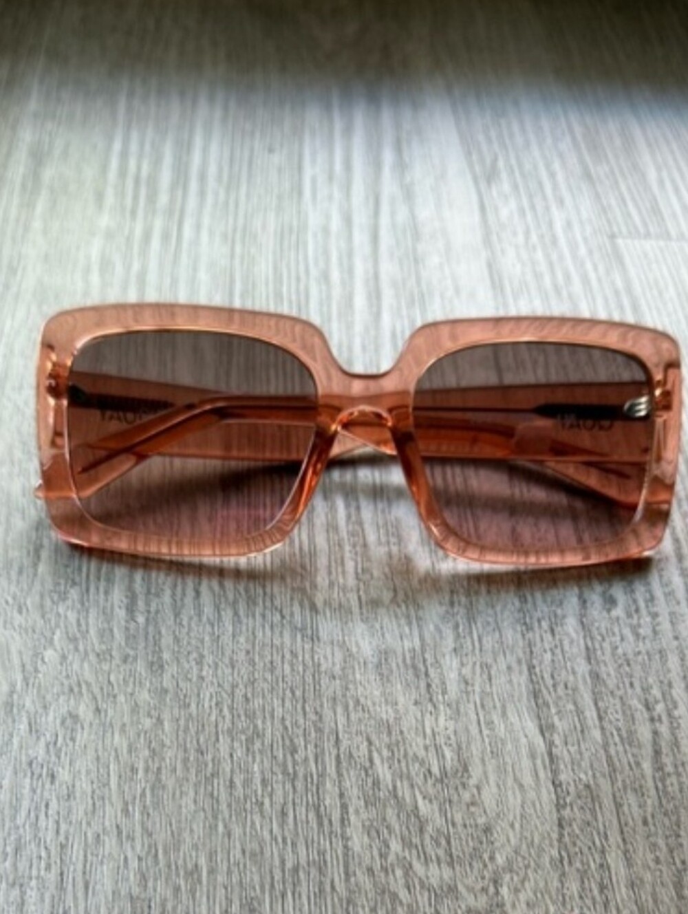 QUAY TOTAL VIBE Transparent Peach Square Women's Sunglasses